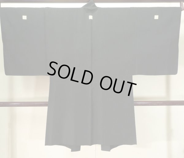 画像2: J1202D  羽織 女性用着物 絵馬、お稲荷さん シルク(正絹)   黒,  【中古】 【USED】 【リサイクル】 ★★★☆☆ (2)