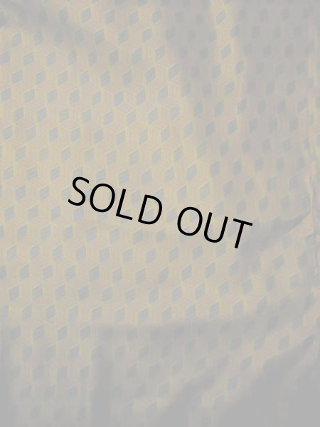 画像3: J1202Y  襦袢 女性用着物  シルク(正絹)   ブラウン(茶色), 幾何学模様 【中古】 【USED】 【リサイクル】 ★☆☆☆☆ (3)