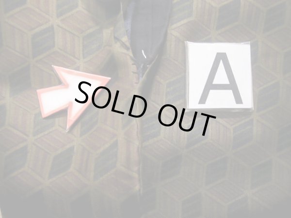 画像12: J1202Y  襦袢 女性用着物  シルク(正絹)   ブラウン(茶色), 幾何学模様 【中古】 【USED】 【リサイクル】 ★☆☆☆☆ (12)