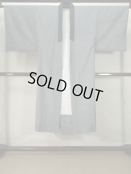 画像2: J1209H  襦袢 女性用着物  モスリン 淡い グレーがかった 水色, 松/松葉 【中古】 【USED】 【リサイクル】 ★★☆☆☆ (2)