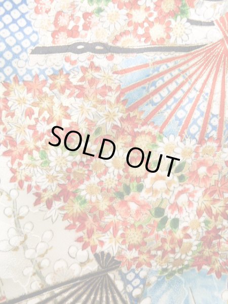 画像8: J1223B Mint  振袖 女性用着物  シルク(正絹) 淡い 薄い 青, 花 【中古】 【USED】 【リサイクル】 ★★★★☆ (8)