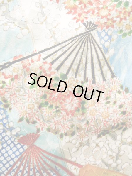 画像9: J1223B Mint  振袖 女性用着物  シルク(正絹) 淡い 薄い 青, 花 【中古】 【USED】 【リサイクル】 ★★★★☆ (9)