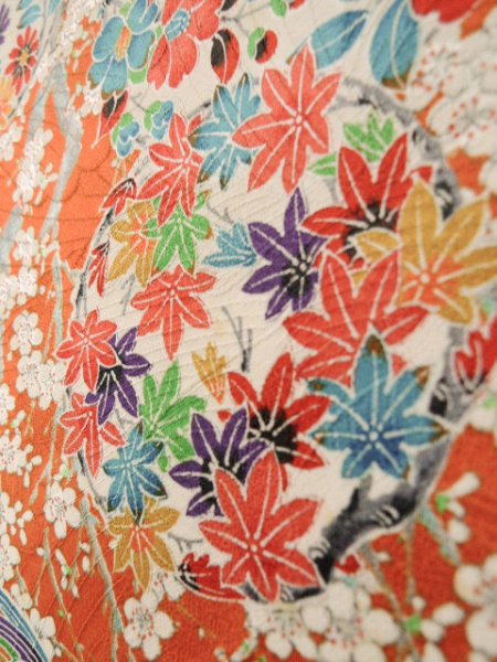 画像16: J1223C  振袖 女性用着物  シルク(正絹)   オレンジ, ぼたん 【中古】 【USED】 【リサイクル】 ★★★☆☆ (16)
