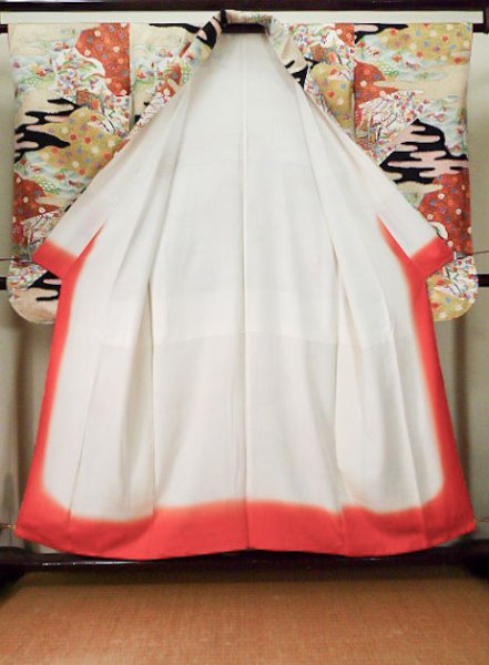 画像4: J1223D Mint  振袖 女性用着物  シルク（正絹）   黒, 梅 【中古】 【USED】 【リサイクル】 ★★★★☆ (4)