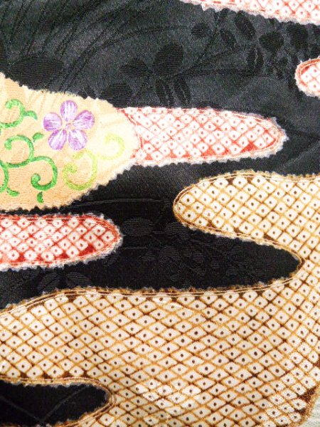 画像9: J1223D Mint  振袖 女性用着物  シルク（正絹）   黒, 梅 【中古】 【USED】 【リサイクル】 ★★★★☆ (9)