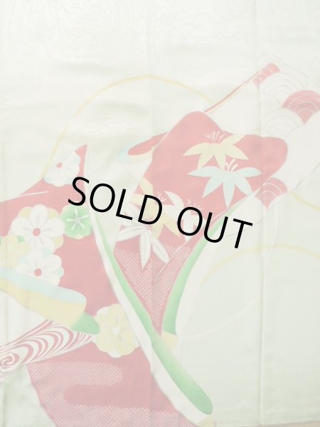 画像6: J1223K  振袖 女性用着物 誰が袖 シルク(正絹) 淡い 薄い 水色, ぼたん 【中古】 【USED】 【リサイクル】 ★★☆☆☆ (6)