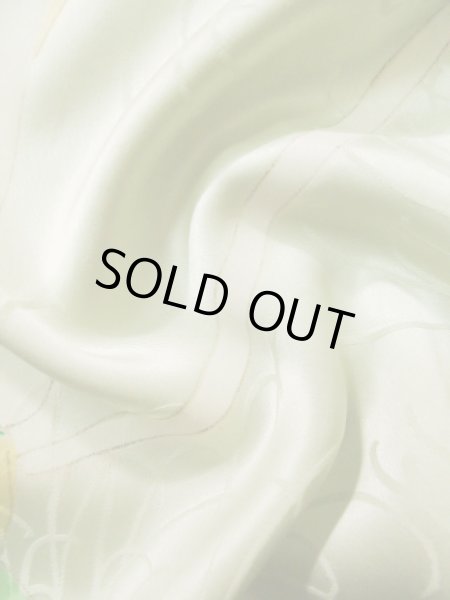 画像17: J1223K  振袖 女性用着物 誰が袖 シルク(正絹) 淡い 薄い 水色, ぼたん 【中古】 【USED】 【リサイクル】 ★★☆☆☆ (17)