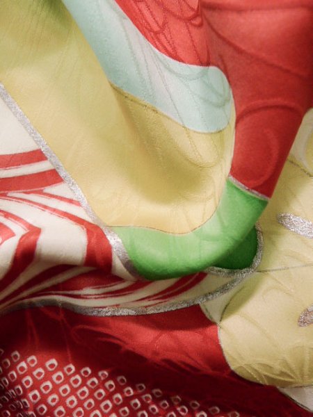 画像18: J1223K  振袖 女性用着物 誰が袖 シルク（正絹） 淡い 薄い 水色, ぼたん 【中古】 【USED】 【リサイクル】 ★★☆☆☆ (18)