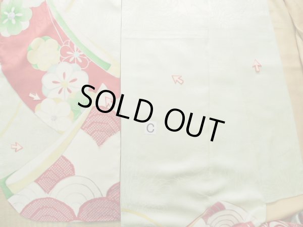 画像22: J1223K  振袖 女性用着物 誰が袖 シルク(正絹) 淡い 薄い 水色, ぼたん 【中古】 【USED】 【リサイクル】 ★★☆☆☆ (22)