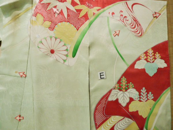 画像23: J1223K  振袖 女性用着物 誰が袖 シルク（正絹） 淡い 薄い 水色, ぼたん 【中古】 【USED】 【リサイクル】 ★★☆☆☆ (23)