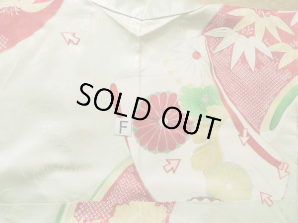 画像25: J1223K  振袖 女性用着物 誰が袖 シルク(正絹) 淡い 薄い 水色, ぼたん 【中古】 【USED】 【リサイクル】 ★★☆☆☆ (25)