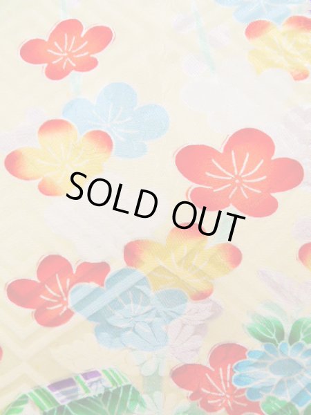 画像8: J1223M  振袖 女性用着物 水仙 シルク(正絹) 淡い 薄い イエロー(黄色), 花 【中古】 【USED】 【リサイクル】 ★★★☆☆ (8)