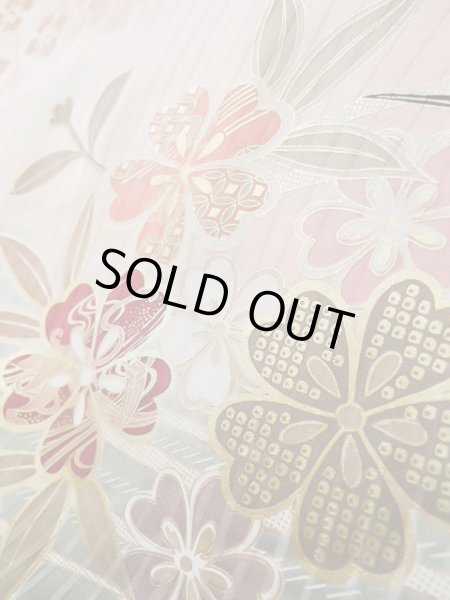 画像13: J1225A  振袖 女性用着物  シルク(正絹) 淡い  えんじ, 菊 【中古】 【USED】 【リサイクル】 ★★★☆☆ (13)