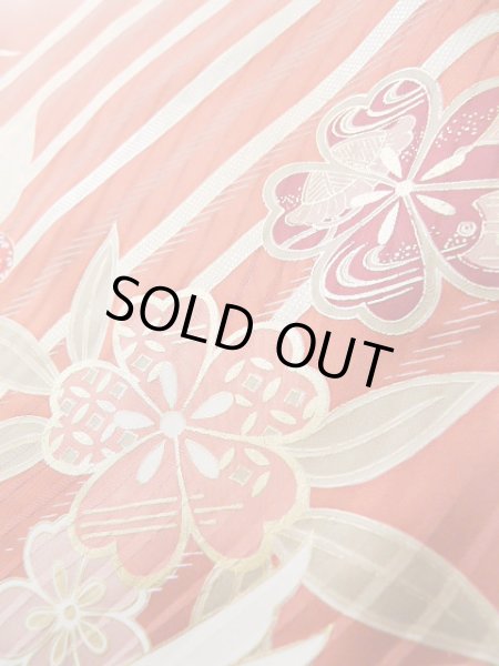 画像16: J1225A  振袖 女性用着物  シルク(正絹) 淡い  えんじ, 菊 【中古】 【USED】 【リサイクル】 ★★★☆☆ (16)