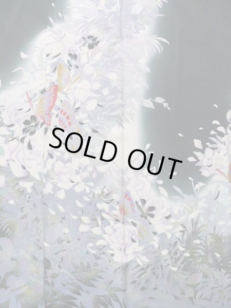 画像5: J1225B  振袖 女性用着物 薔薇柄 シルク(正絹)   黒, 葉 【中古】 【USED】 【リサイクル】 ★★★☆☆ (5)