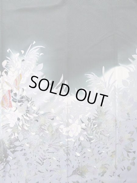 画像6: J1225B  振袖 女性用着物 薔薇柄 シルク(正絹)   黒, 葉 【中古】 【USED】 【リサイクル】 ★★★☆☆ (6)