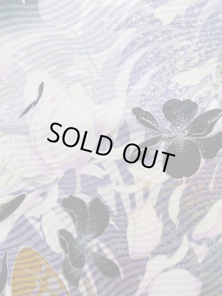 画像9: J1225B  振袖 女性用着物 薔薇柄 シルク(正絹)   黒, 葉 【中古】 【USED】 【リサイクル】 ★★★☆☆ (9)