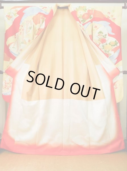 画像4: J1225C  振袖 女性用着物  シルク(正絹) 淡い  朱赤, 花 薄い【中古】 【USED】 【リサイクル】 ★★★★☆ (4)