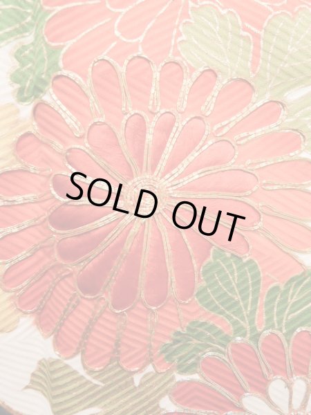 画像10: J1225C  振袖 女性用着物  シルク(正絹) 淡い  朱赤, 花 薄い【中古】 【USED】 【リサイクル】 ★★★★☆ (10)