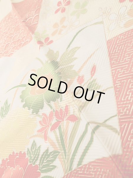 画像14: J1225C  振袖 女性用着物  シルク(正絹) 淡い  朱赤, 花 薄い【中古】 【USED】 【リサイクル】 ★★★★☆ (14)