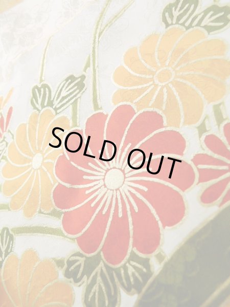 画像14: J1225F  振袖 女性用着物  シルク（正絹） 薄い  クリーム, 菊 【中古】 【USED】 【リサイクル】 ★★★★☆ (14)