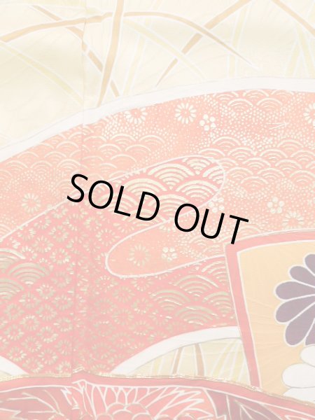 画像7: J1225H  振袖 女性用着物  シルク（正絹） 淡い  イエロー（黄色）, 菊 【中古】 【USED】 【リサイクル】 ★★★☆☆ (7)