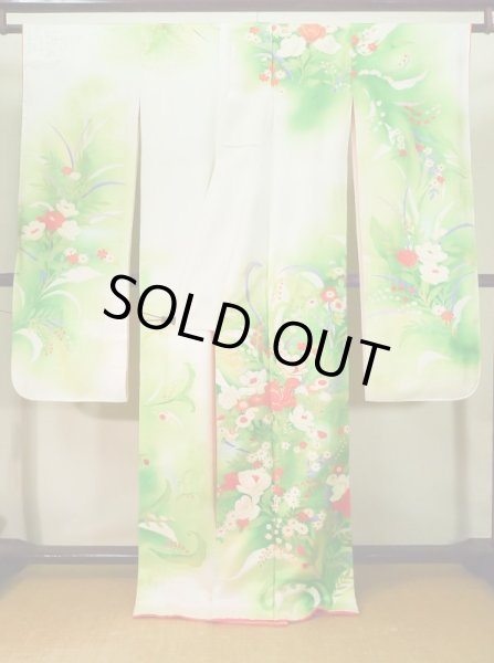 画像3: J1225I  振袖 女性用着物  シルク(正絹)   白, 花 【中古】 【USED】 【リサイクル】 ★★★☆☆ (3)