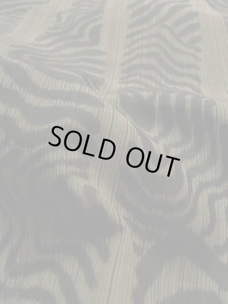 画像11: K0203J Mint  羽織 男性用着物  シルク(正絹) グレーがかった  グリーン(緑), 木目 【中古】 【USED】 【リサイクル】 ★★★★☆ (11)