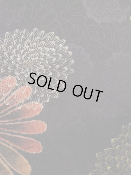 画像8: K0217N Mint  羽織 女性用着物  シルク(正絹) ダークな  ブラウン(茶色), 菊 【中古】 【USED】 【リサイクル】 ★★★★☆ (8)