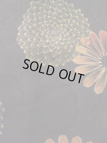 画像9: K0217N Mint  羽織 女性用着物  シルク(正絹) ダークな  ブラウン(茶色), 菊 【中古】 【USED】 【リサイクル】 ★★★★☆ (9)