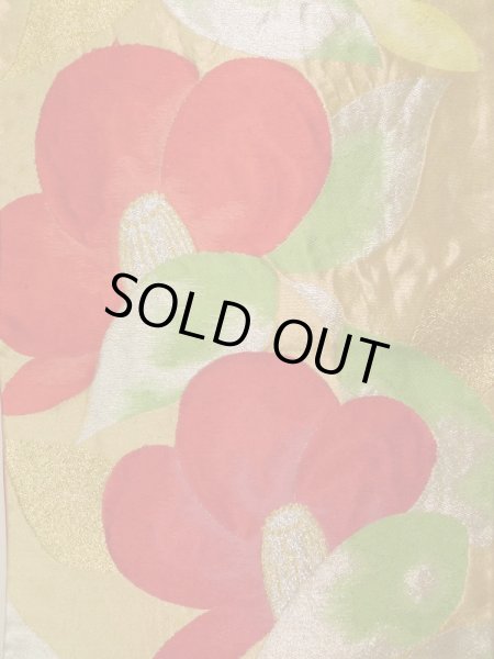 画像2: K0224R 袋帯  女性用着物 シルク（正絹）   ゴールド（金） 椿   【中古】 【USED】 【リサイクル】 ★★★☆☆ (2)