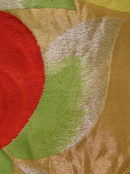 画像5: K0224R 袋帯  女性用着物 シルク(正絹)   ゴールド(金) 椿   【中古】 【USED】 【リサイクル】 ★★★☆☆ (5)