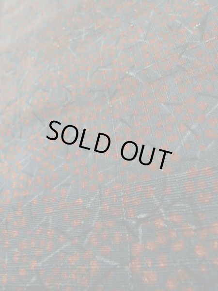 画像8: K0311M  紬 女性用着物  シルク（正絹） 深い  青, 抽象的模様 【中古】 【USED】 【リサイクル】 ★☆☆☆☆ (8)