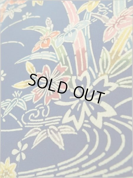 画像10: K0317O  付下げ 女性用着物  シルク（正絹）   青, 花 【中古】 【USED】 【リサイクル】 ★★★☆☆ (10)