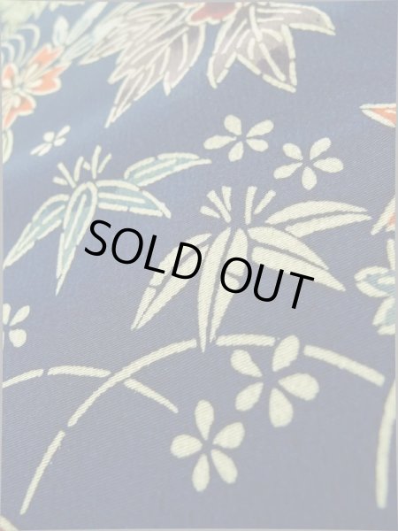 画像15: K0317O  付下げ 女性用着物  シルク（正絹）   青, 花 【中古】 【USED】 【リサイクル】 ★★★☆☆ (15)