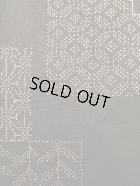 画像7: K0324J Mint  紬 女性用着物  シルク(正絹)   黒, 花 【中古】 【USED】 【リサイクル】 ★★★★☆ (7)