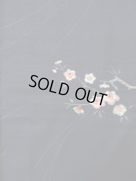 画像4: K0324N Mint  紬 女性用着物  シルク(正絹) 深い  青, 梅 【中古】 【USED】 【リサイクル】 ★★★★☆ (4)