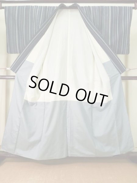 画像2: K0324P  紬 女性用着物 さしこ シルク（正絹）   青, 縞 【中古】 【USED】 【リサイクル】 ★★★★☆ (2)