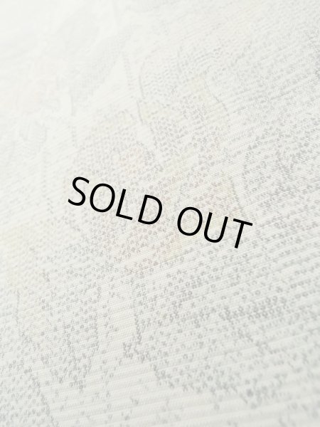 画像10: K0324U Mint  紬 女性用着物  シルク（正絹） ヘザー（杢）  グレー（灰色）, 花 【中古】 【USED】 【リサイクル】 ★★★★☆ (10)