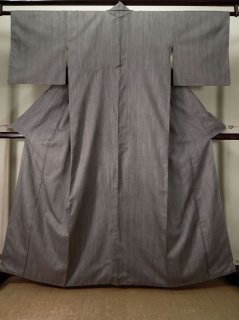 O0718A 女性用紬 シルク（正絹） 深い緑色, 立涌 【中古】【USED