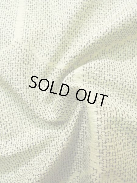 画像12: K0325D  紬 女性用着物  シルク（正絹） ヘザー（杢）  グレー（灰色）, 亀甲 【中古】 【USED】 【リサイクル】 ★★★★☆ (12)