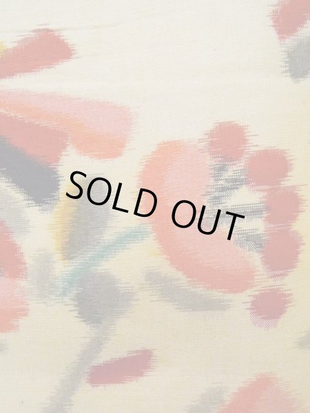 画像8: K0330D  紬 女性用着物  シルク（正絹）   オフ　ホワイト, 花 【中古】 【USED】 【リサイクル】 ★★★☆☆ (8)