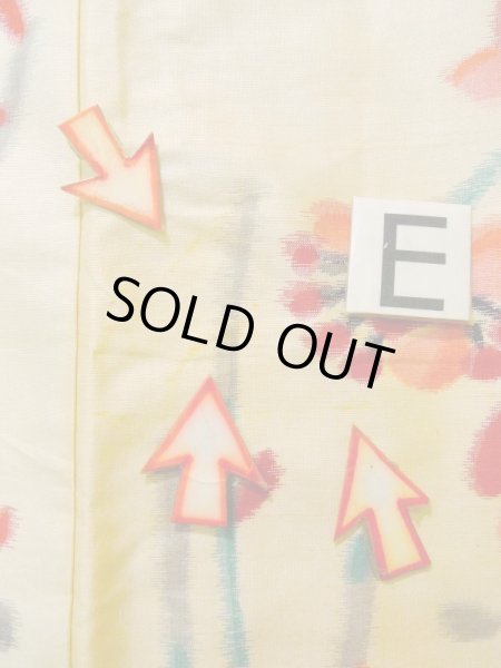 画像19: K0330D  紬 女性用着物  シルク（正絹）   オフ　ホワイト, 花 【中古】 【USED】 【リサイクル】 ★★★☆☆ (19)