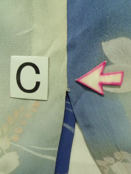 画像17: K0408D  夏物 女性用着物  シルク（正絹）   オフ　ホワイト, 葉 【中古】 【USED】 【リサイクル】 ★☆☆☆☆ (17)