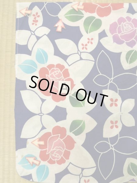 画像15: K0414C  注染浴衣 女性用着物 1960-1970年代 綿   藍, バラ 【中古】 【USED】 【リサイクル】 ★★☆☆☆ (15)