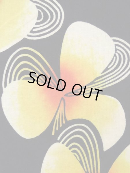 画像6: K0414E  注染浴衣 女性用着物 1960-1970年代 綿   黒, 花 【中古】 【USED】 【リサイクル】 ★★★☆☆ (6)