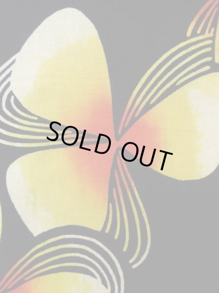 画像8: K0414E  注染浴衣 女性用着物 1960-1970年代 綿   黒, 花 【中古】 【USED】 【リサイクル】 ★★★☆☆ (8)