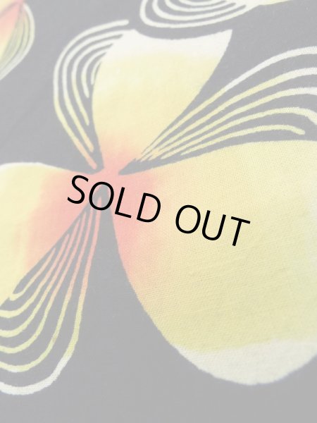 画像11: K0414E  注染浴衣 女性用着物 1960-1970年代 綿   黒, 花 【中古】 【USED】 【リサイクル】 ★★★☆☆ (11)