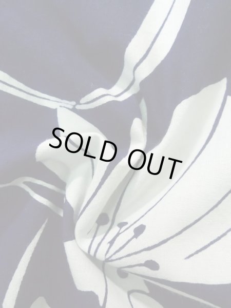 画像13: K0414S  浴衣(日本製) 女性用着物 百合、1960-1970年代 綿   藍,  【中古】 【USED】 【リサイクル】 ★★★☆☆ (13)