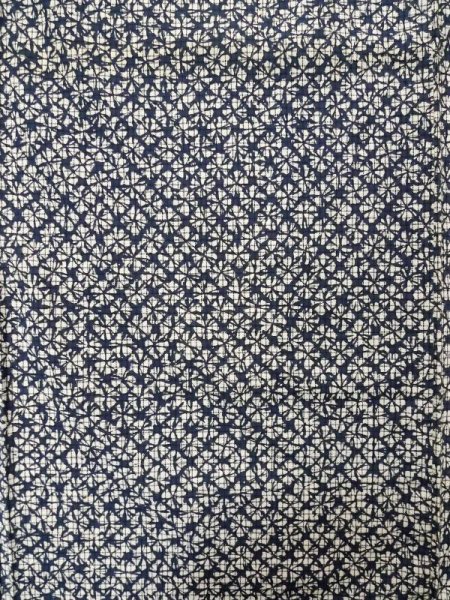 画像4: K0414T  浴衣（日本製） 女性用着物 1960-1970年代 綿   藍, 抽象的模様 【中古】 【USED】 【リサイクル】 ★★★☆☆ (4)